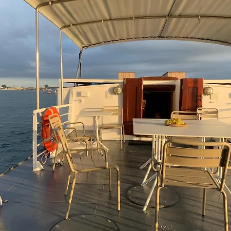Peniche Anna Maria 4 2* Σετ